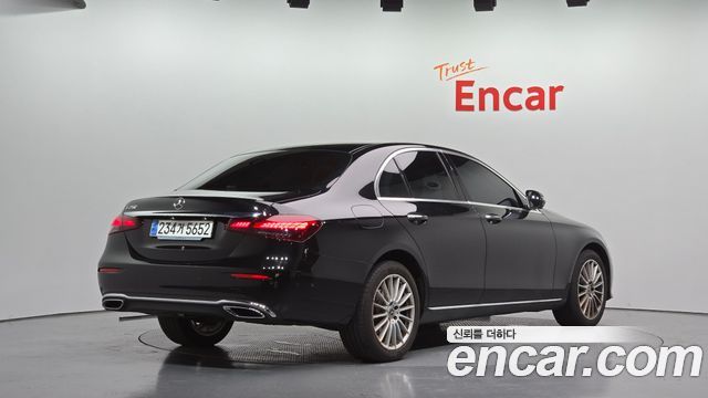 Mercedes-Benz E-Class (W213) E250 Exclusive 2023 — фото 2