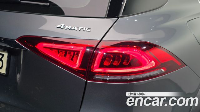 Mercedes-Benz GLE-Class (W167) GLE300d 4MATIC 2021 — фото 23