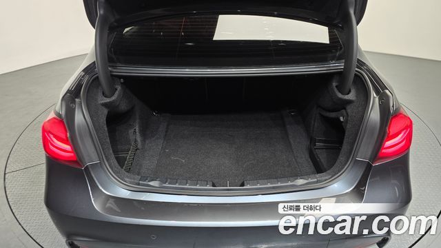 BMW 3 Series (F30) 330i M Sport Shadow 2018 — фото 17