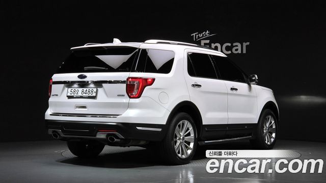 Ford Explorer 2.3 Limited 4WD 5th 2019 — фото 2