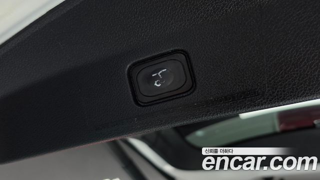 Ford Explorer 2.3 Limited 4WD 5th 2019 — фото 17