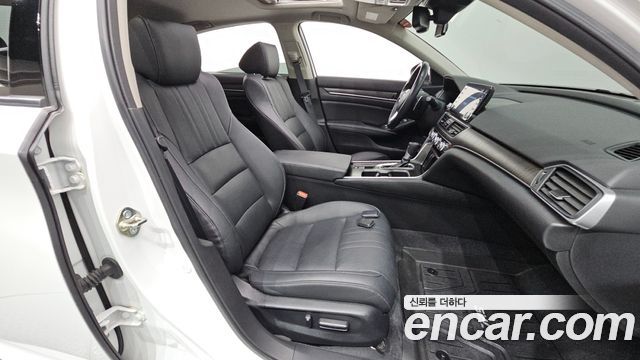 Honda Accord (X) 1.5 Turbo 2020 — фото 12