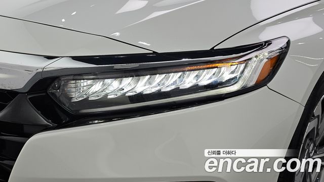 Honda Accord (X) 1.5 Turbo 2020 — фото 22