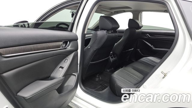 Honda Accord (X) 1.5 Turbo 2020 — фото 26