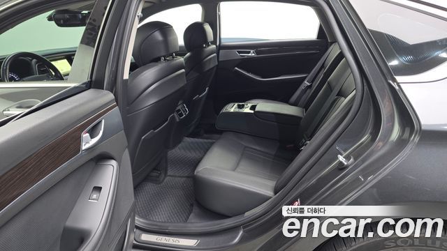 Genesis G80 2.2D AWD Luxury 2018 — фото 12