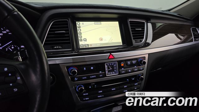 Genesis G80 2.2D AWD Luxury 2018 — фото 14