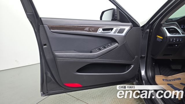 Genesis G80 2.2D AWD Luxury 2018 — фото 24