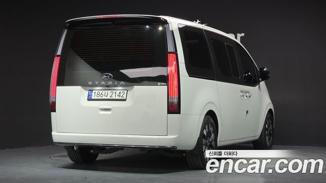 Hyundai Staria L3.5 Lounge 9-Seater Inspiration 2022 — фото 2