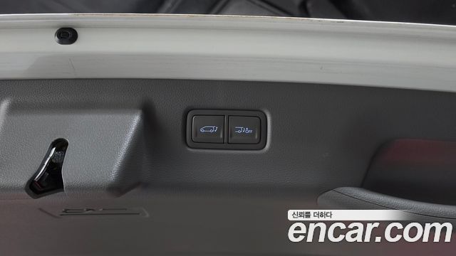 Hyundai Staria L3.5 Lounge 9-Seater Inspiration 2022 — фото 17