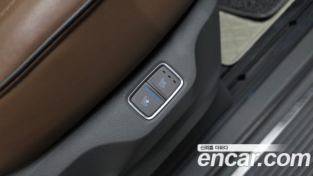 Hyundai Staria L3.5 Lounge 9-Seater Inspiration 2022 — фото 18