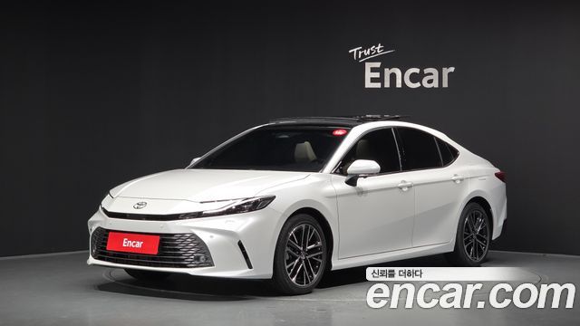Toyota Camry (XV80) 2.5 XLE Premium Hybrid 2026 — фото 1