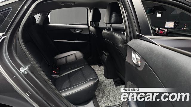Kia K3 (II) 1.6 Prestige 2022 — фото 11