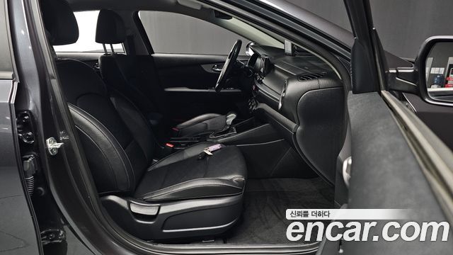Kia K3 (II) 1.6 Prestige 2022 — фото 26