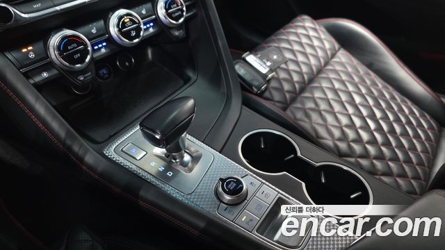 Genesis G70 Gasoline 2.0T 4WD 2022 — фото 9