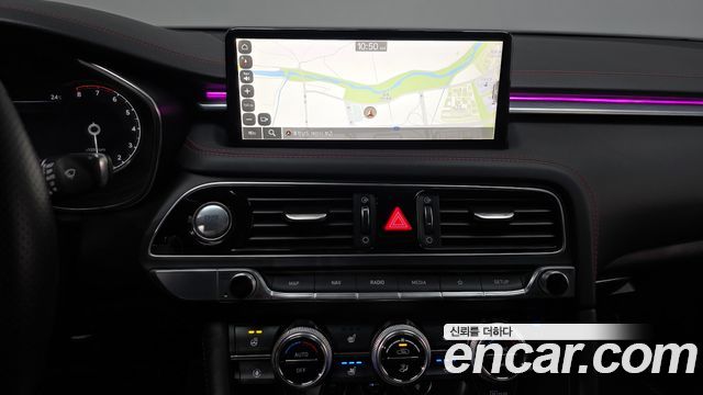 Genesis G70 Gasoline 2.0T 4WD 2022 — фото 15