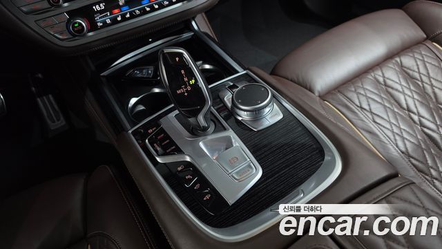 BMW 7 Series (G11) 745Le iPerformance M Sport 2020 — фото 9