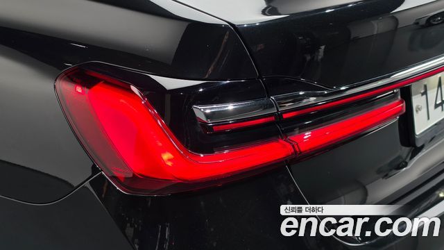 BMW 7 Series (G11) 745Le iPerformance M Sport 2020 — фото 23