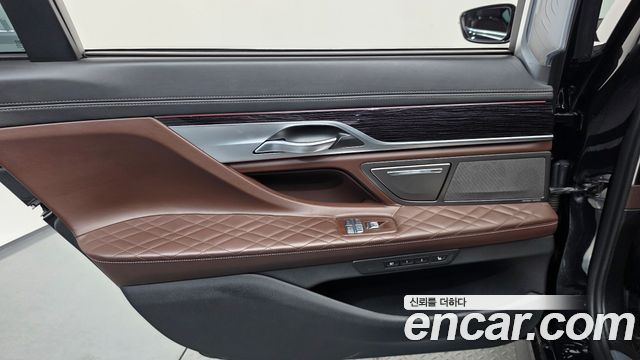 BMW 7 Series (G11) 745Le iPerformance M Sport 2020 — фото 25