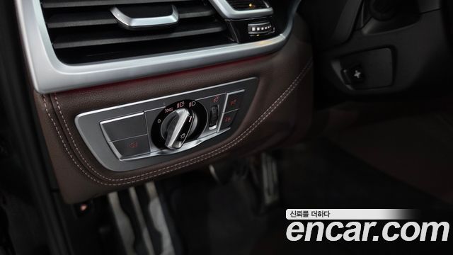 BMW 7 Series (G11) 745Le iPerformance M Sport 2020 — фото 28