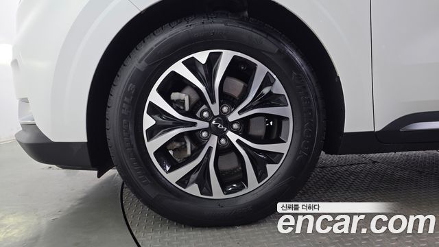 Kia Carnival (IV) Gasoline 9-Seater Signature 2023 — фото 5