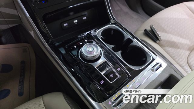 Kia Carnival (IV) Gasoline 9-Seater Signature 2023 — фото 9