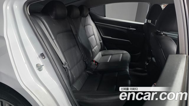 Hyundai Avante (AD) 1.6 Smart 2019 — фото 12
