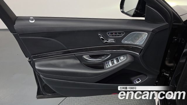 Mercedes-Benz S-Class (W222) S63 AMG 4MATIC+ 2018 — фото 24