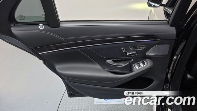 Mercedes-Benz S-Class (W222) S63 AMG 4MATIC+ 2018 — фото 25