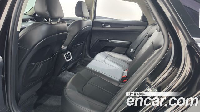 Kia K5 (III) 2.0 Prestige 2023 — фото 11