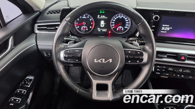 Kia K5 (III) 2.0 Prestige 2023 — фото 13