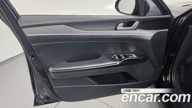 Kia K5 (III) 2.0 Prestige 2023 — фото 24