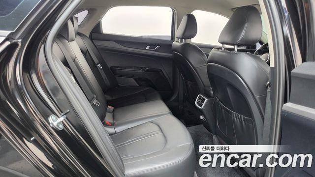 Kia K5 (III) 2.0 Prestige 2023 — фото 27