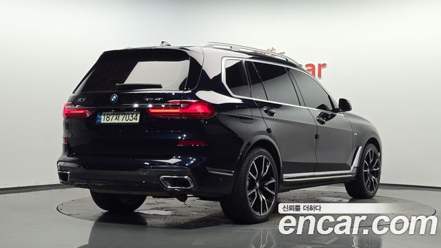 BMW X7 (G07) xDrive 40i M Sport 6STR 2021 — фото 2