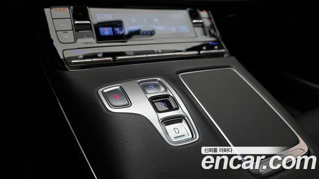 Hyundai Grandeur (IG) 2.5 Premium 2023 — фото 9