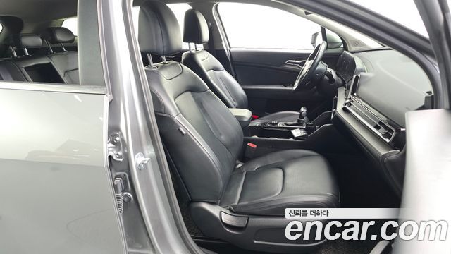 Kia Sportage (V) Diesel 2.0 2WD Prestige 2024 — фото 12
