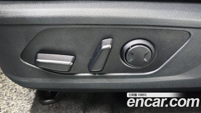 Kia Sportage (V) Diesel 2.0 2WD Prestige 2024 — фото 16