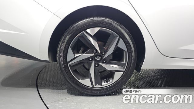 Hyundai Avante (CN7) 1.6 Inspiration 2021 — фото 5