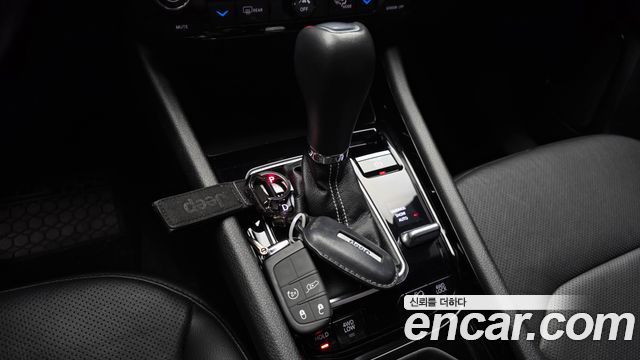 Jeep Compass (II) S 2.4 AWD 2022 — фото 9