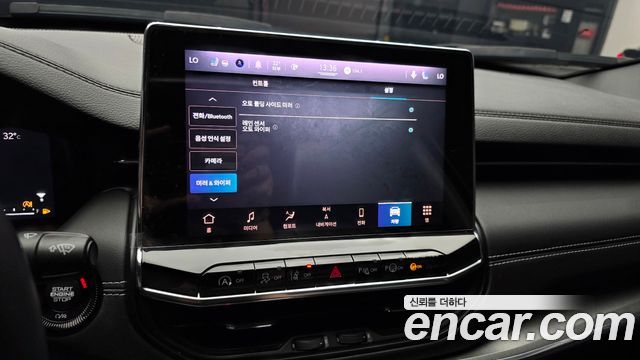 Jeep Compass (II) S 2.4 AWD 2022 — фото 22