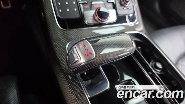 Audi S8 4.0 TFSI quattro D4 2015 — фото 9