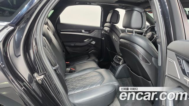 Audi S8 4.0 TFSI quattro D4 2015 — фото 12