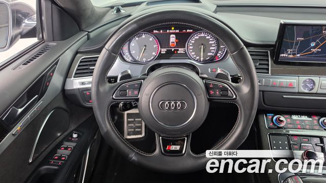Audi S8 4.0 TFSI quattro D4 2015 — фото 13