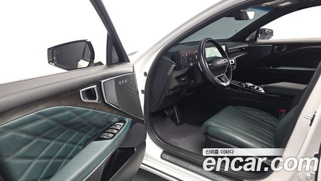 Kia K8 2.5 Gasoline 2WD Signature Special 2024 — фото 10
