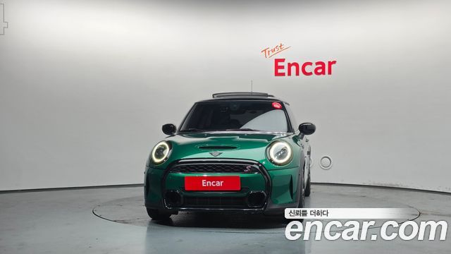 MINI Cooper S Classic Third Generation 2022 — фото 3
