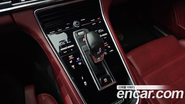Porsche Panamera (971) 3.0 AWD 2020 — фото 9