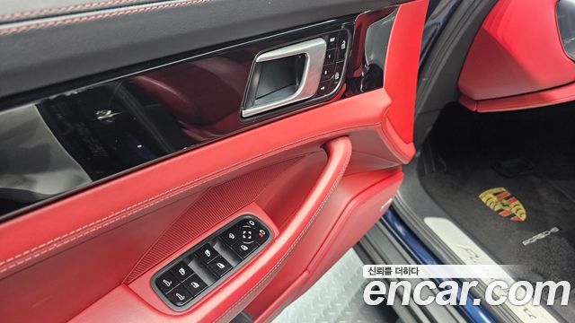 Porsche Panamera (971) 3.0 AWD 2020 — фото 27