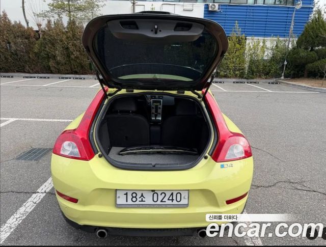 Volvo C30 D4 1st 2012 — фото 4