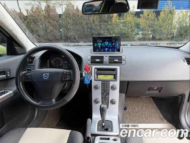 Volvo C30 D4 1st 2012 — фото 18
