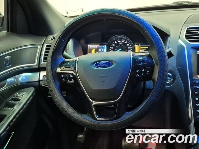 Ford Explorer 2.3 Limited 4WD 5th 2016 — фото 9