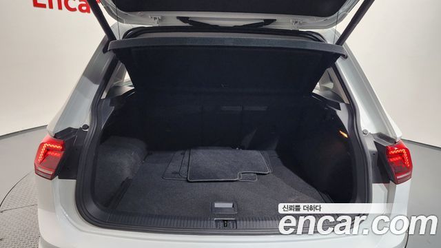 Volkswagen Tiguan (II) 2.0 TDI 4Motion Prestige 2020 — фото 15